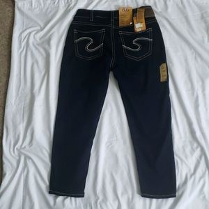 Silver Super Stretch Suki, dark blue Capris Size  30 X 24
